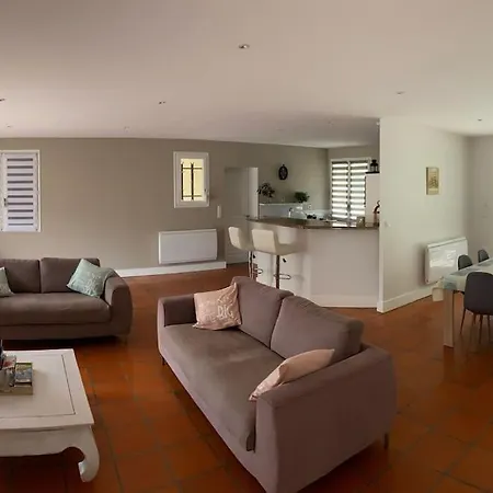 Hébergement de vacances Maison Calme Proche Perigueux Et Piscine Chauffee *